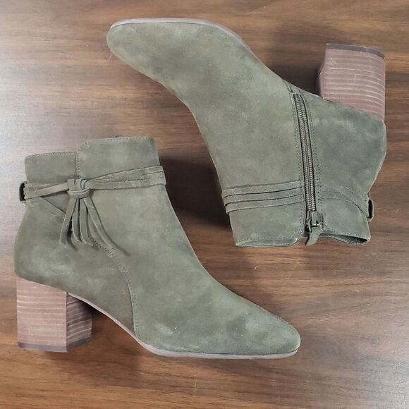 New Without Tags Violet & Red Jenna Army Green Suede Zip Ankle‎ Boots Size 10 - Picture 2 of 9